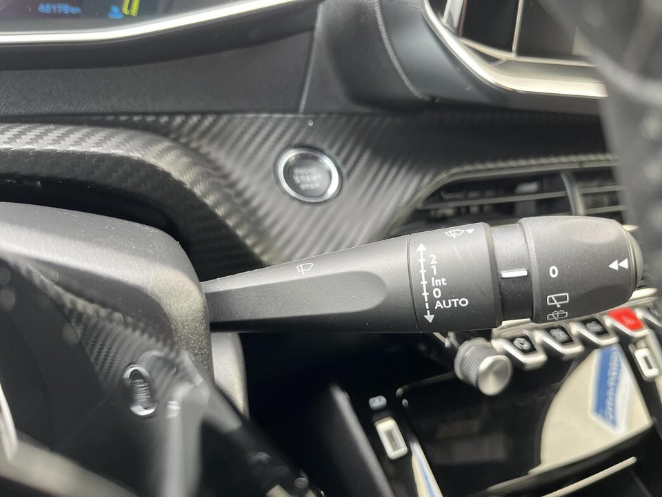 Peugeot e-2008 50 Allure 5d