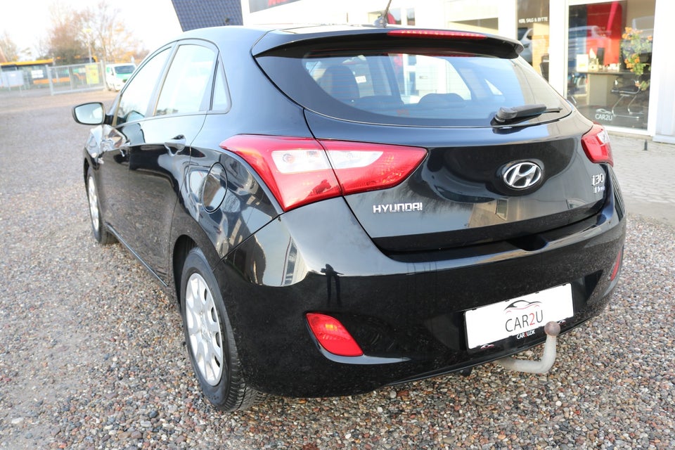 Hyundai i30 1,6 CRDi 110 Comfort Eco 5d