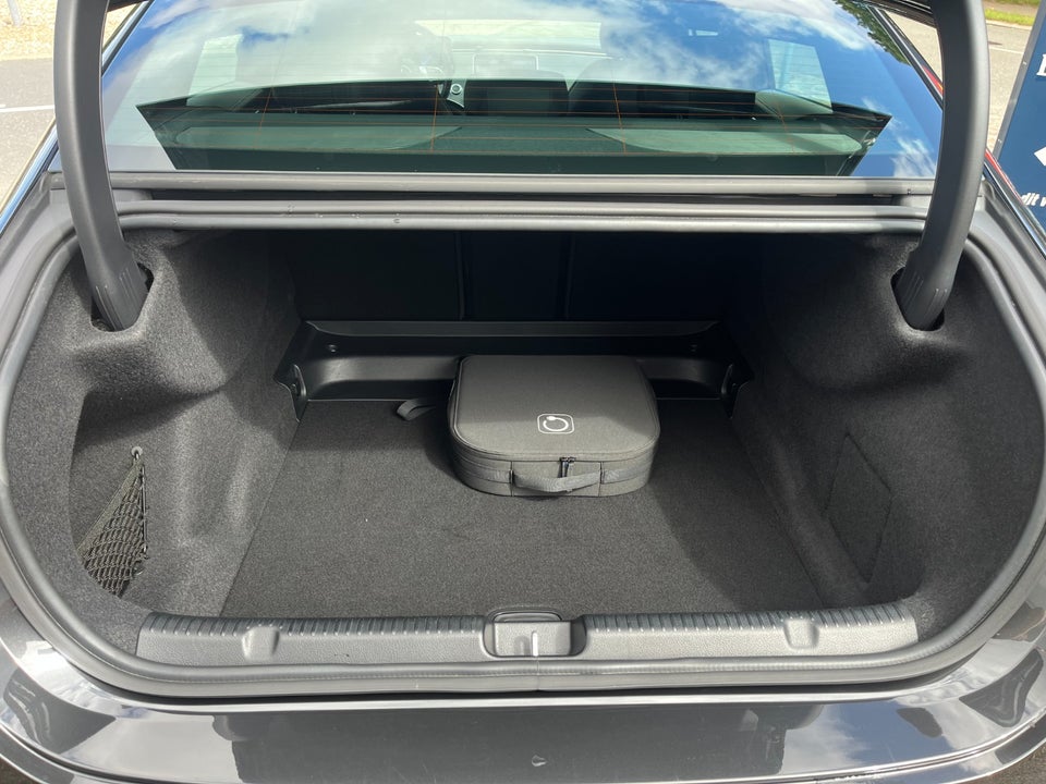 Mercedes EQE300 Electric Art 4d
