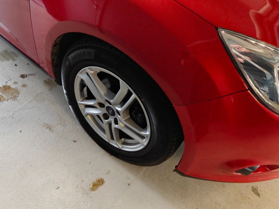 Ford Focus 1,6 TDCi 95 Edition stc. 5d