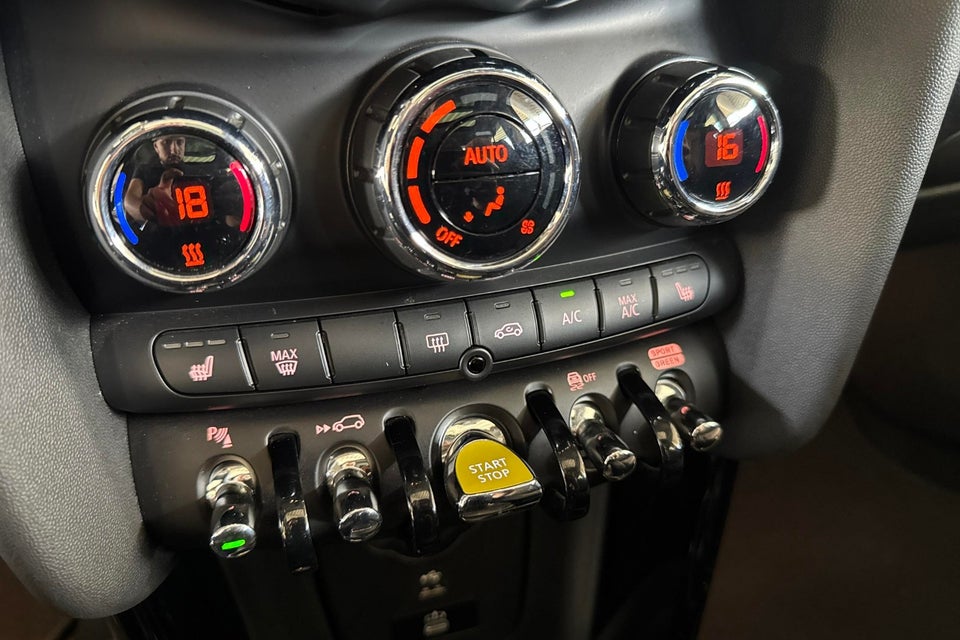 MINI Cooper SE Classic Trim 3d