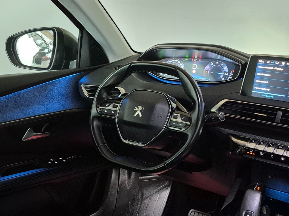 Peugeot 3008 1,2 PureTech 130 Allure EAT8 5d