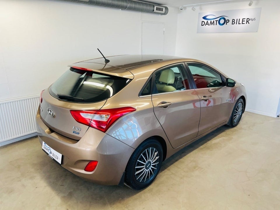 Hyundai i30 1,6 GDi Style Eco 5d