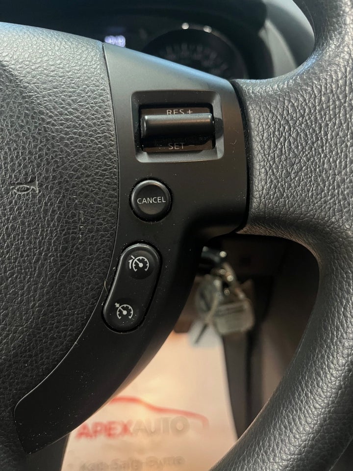 Nissan Qashqai 1,6 Visia 5d