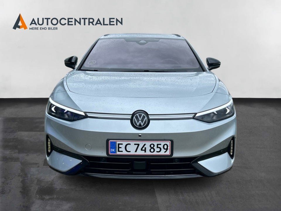 VW ID.7 Style Tourer 5d