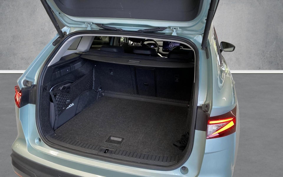 Skoda Enyaq 80 iV Selection Suite 5d