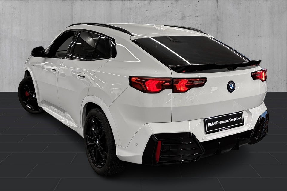 BMW iX2 xDrive30 M-Sport 5d