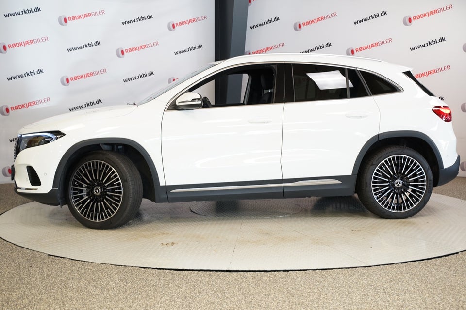 Mercedes EQA300 Progressive 4Matic 5d