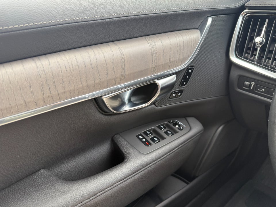 Volvo V90 2,0 T6 ReCharge Inscription aut. AWD 5d