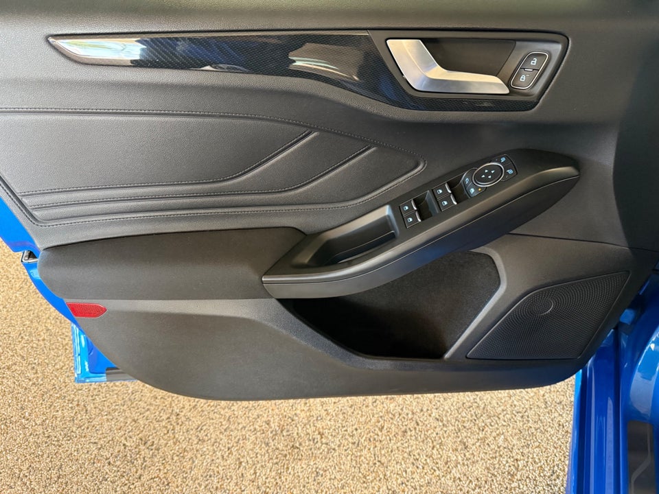 Ford Focus 1,5 EcoBlue ST-Line Business stc. 5d