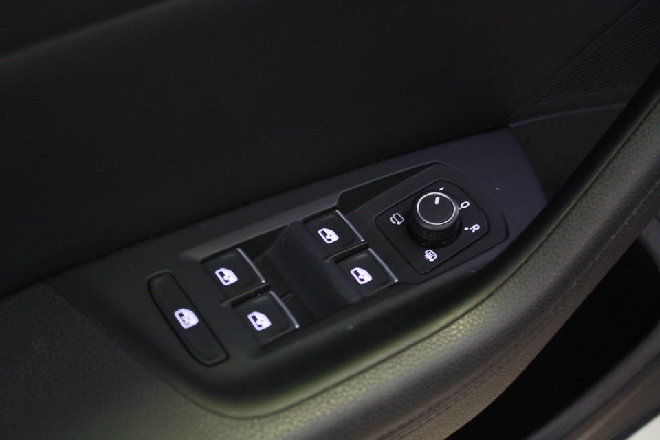 VW Passat 1,5 TSi 150 Highline Premium Variant DSG 5d