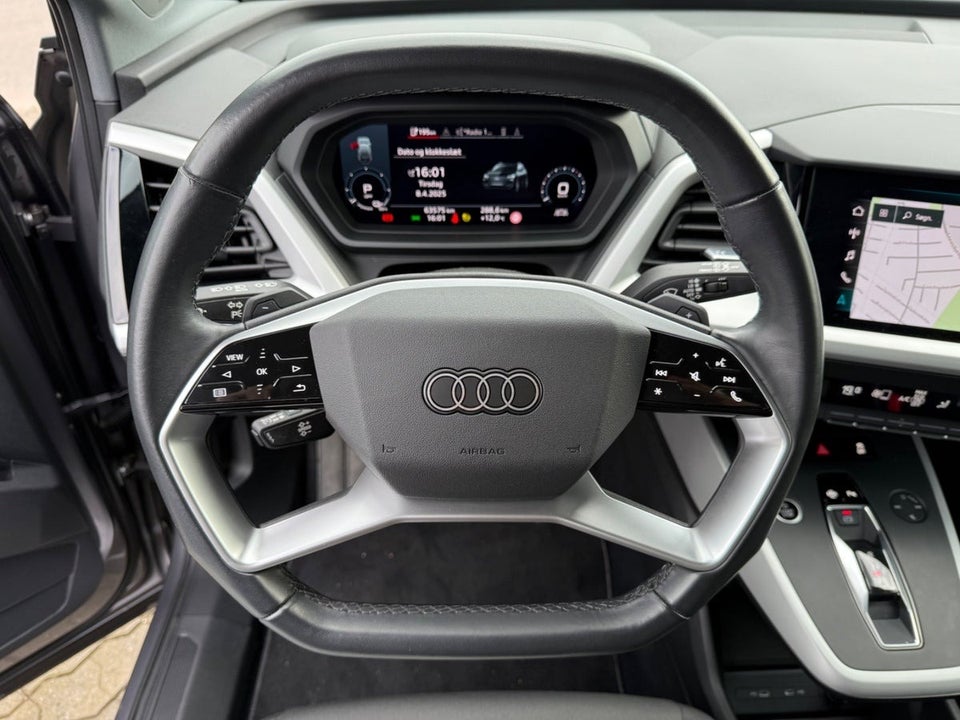 Audi Q4 e-tron 40  5d