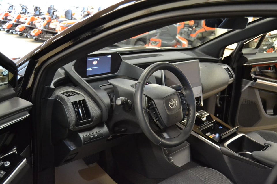 Toyota bZ4X Active 5d