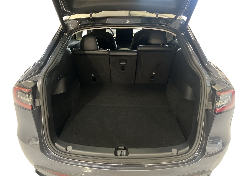 Tesla Model Y Long Range AWD 5d