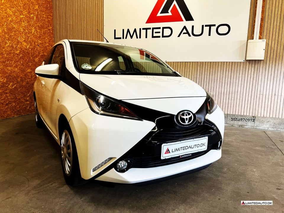 Toyota Aygo 1,0 VVT-i x-press 5d