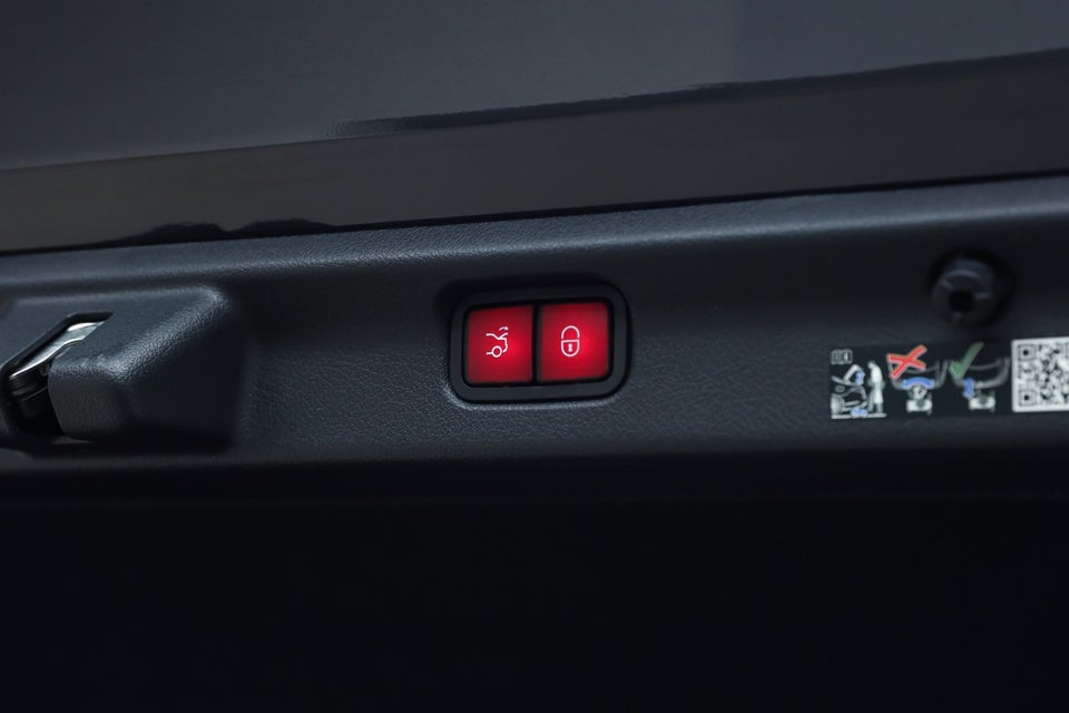 Mercedes EQE350 AMG Line 4d