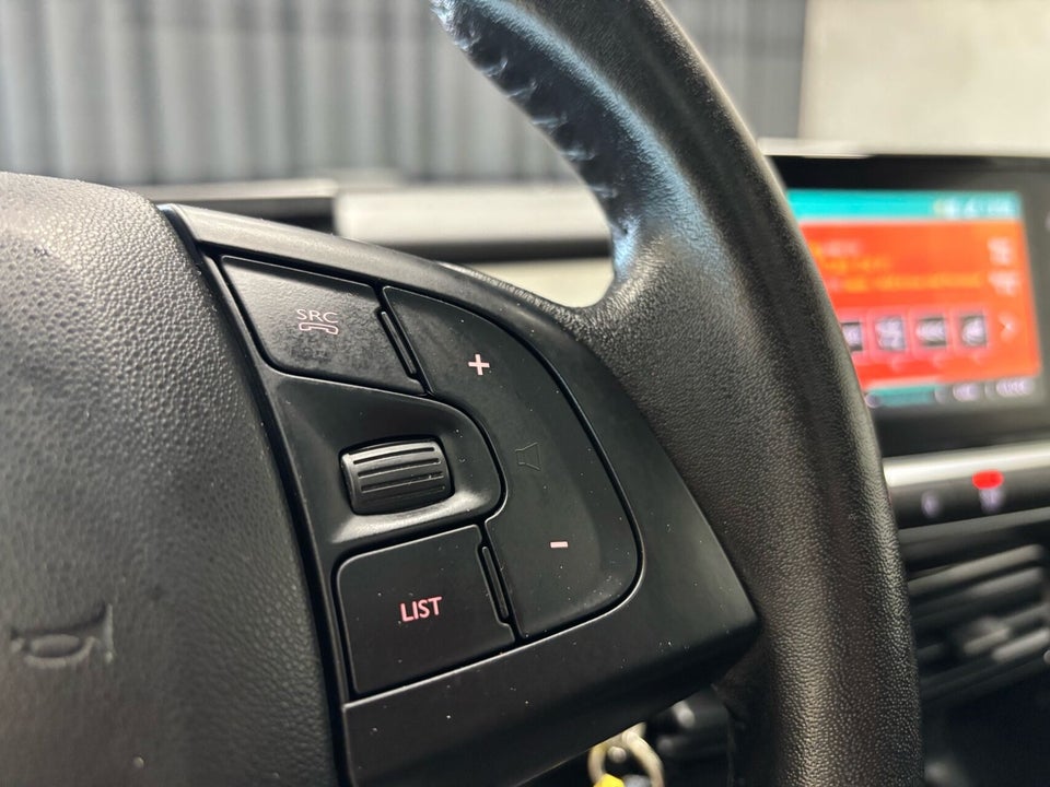 Citroën C4 Cactus 1,5 BlueHDi 100 SkyLine 5d