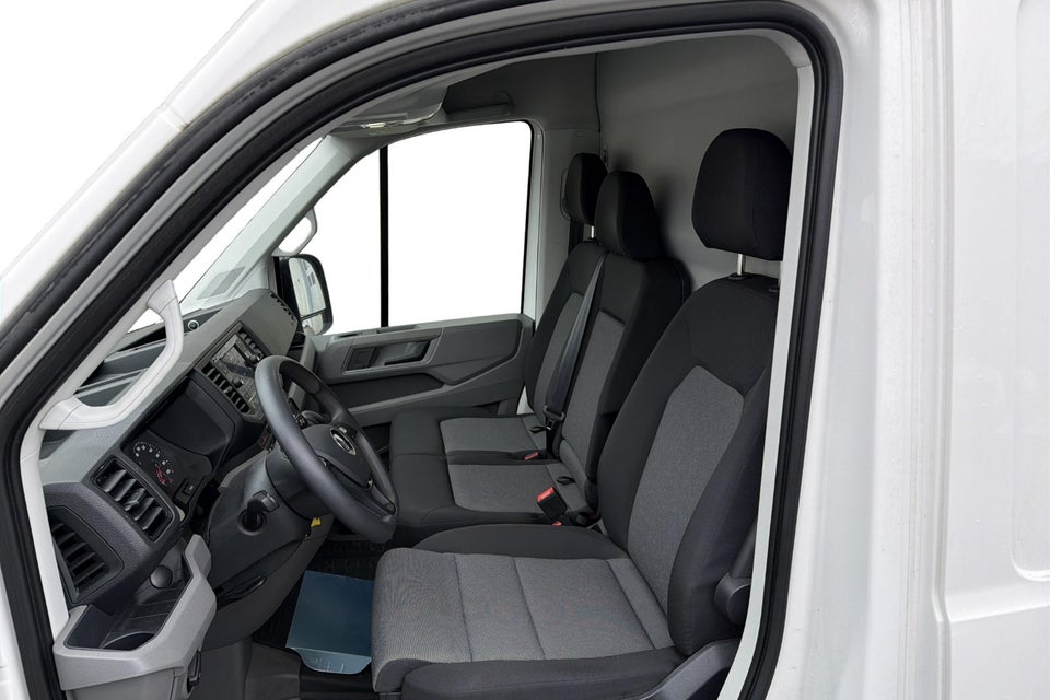 VW Crafter 35 2,0 TDi 177 Kassevogn L3H3 aut.