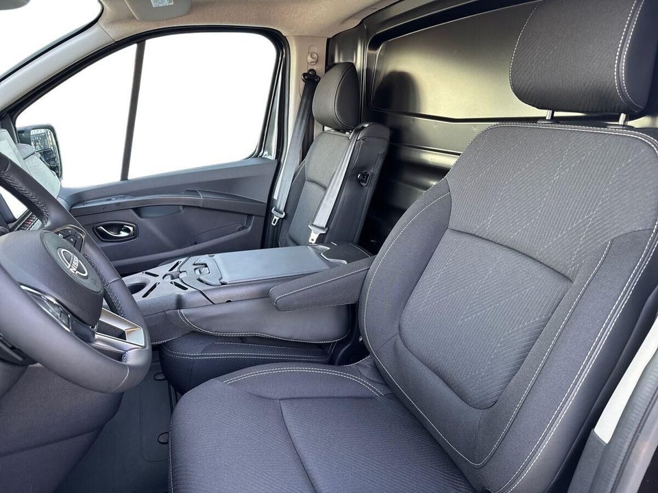 Nissan Primastar 2,0 dCi 170 L2H1 Tekna DCT Van