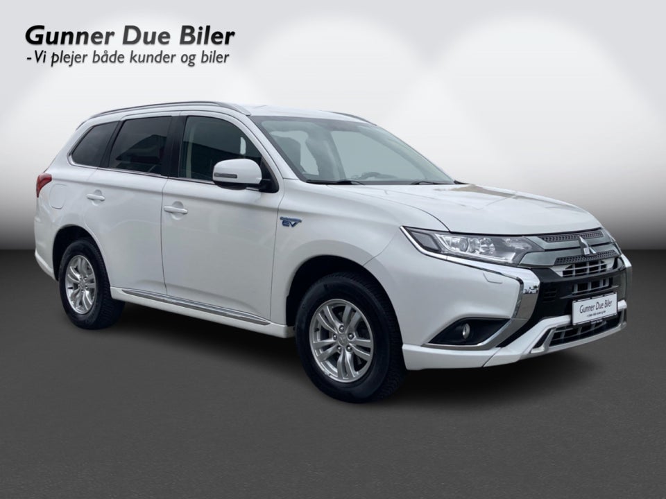 Mitsubishi Outlander 2,4 PHEV Inform+ CVT 4WD 5d