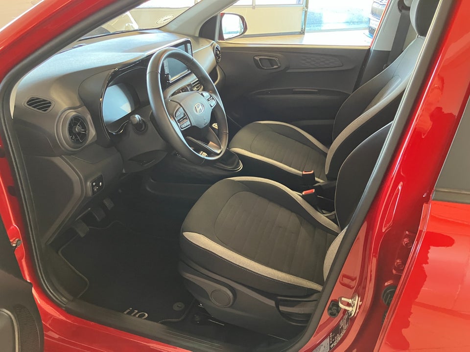 Hyundai i10 1,0 MPi Essential 5d