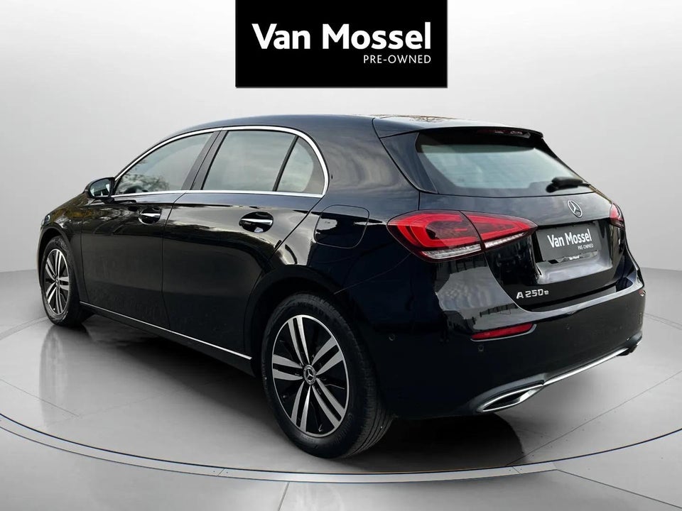 Mercedes A250 e 1,3 Progressive aut. 4d