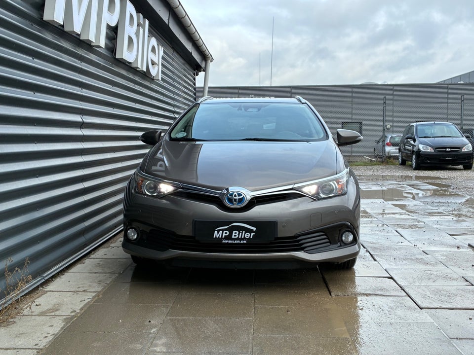 Toyota Auris 1,8 Hybrid H2 Comfort Touring Sports CVT 5d