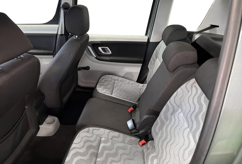 Skoda Roomster 1,4 16V Style 5d