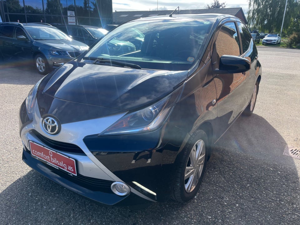 Toyota Aygo 1,0 VVT-i x-black II 5d