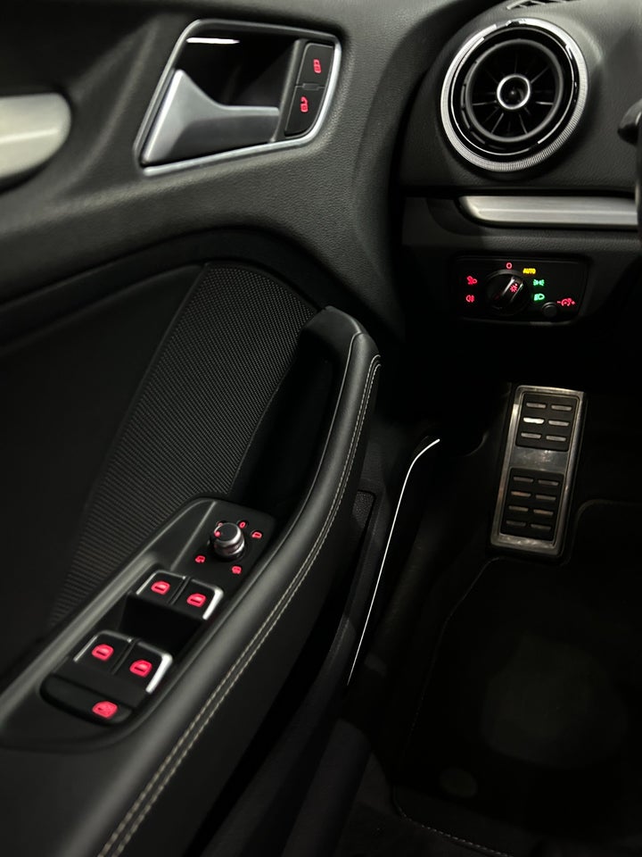 Audi S3 2,0 TFSi Sportback quattro S-tr. 5d