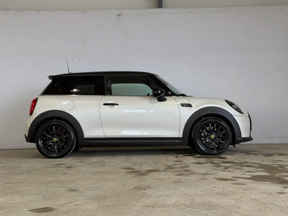 MINI Cooper SE Classic Trim 3d