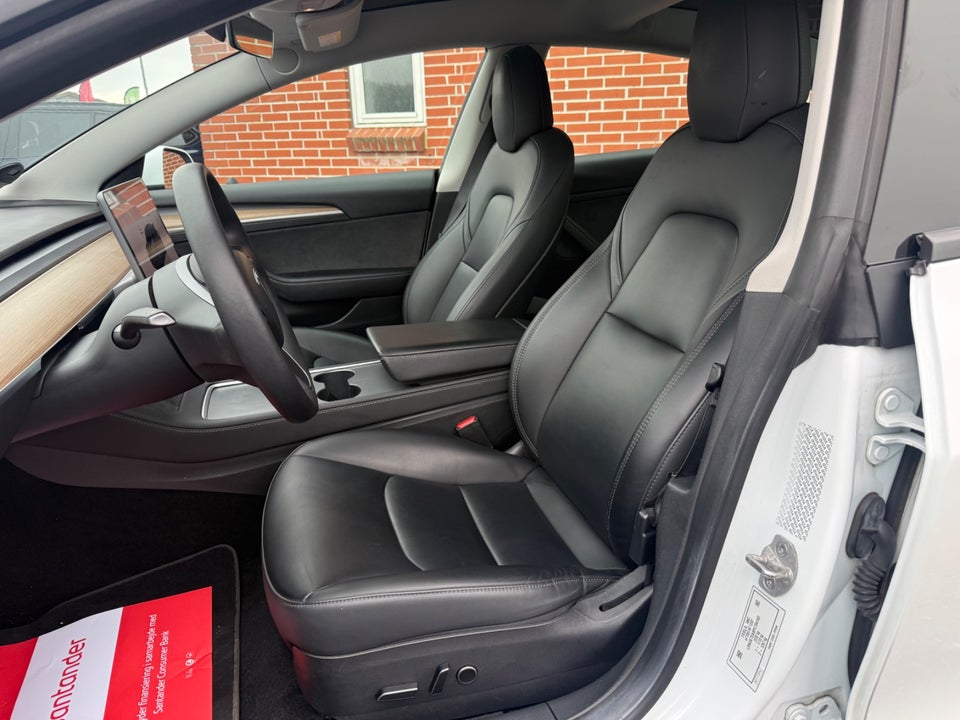 Tesla Model 3 Long Range AWD 4d