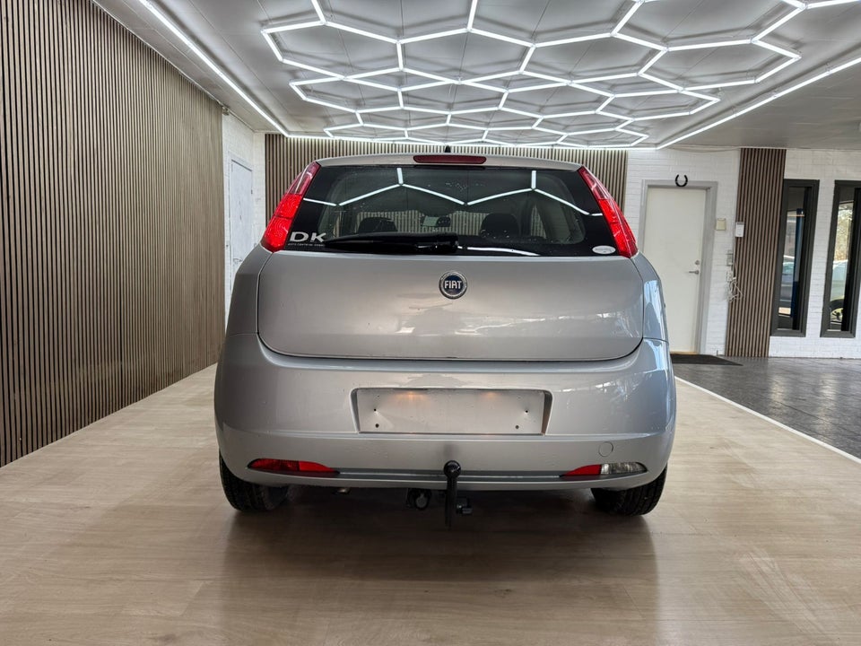 Fiat Punto 1,2 16V Dynamic 3d