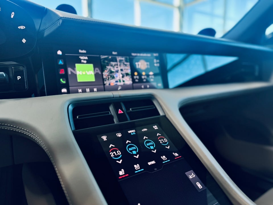 Porsche Taycan 4S Performance+ 4d