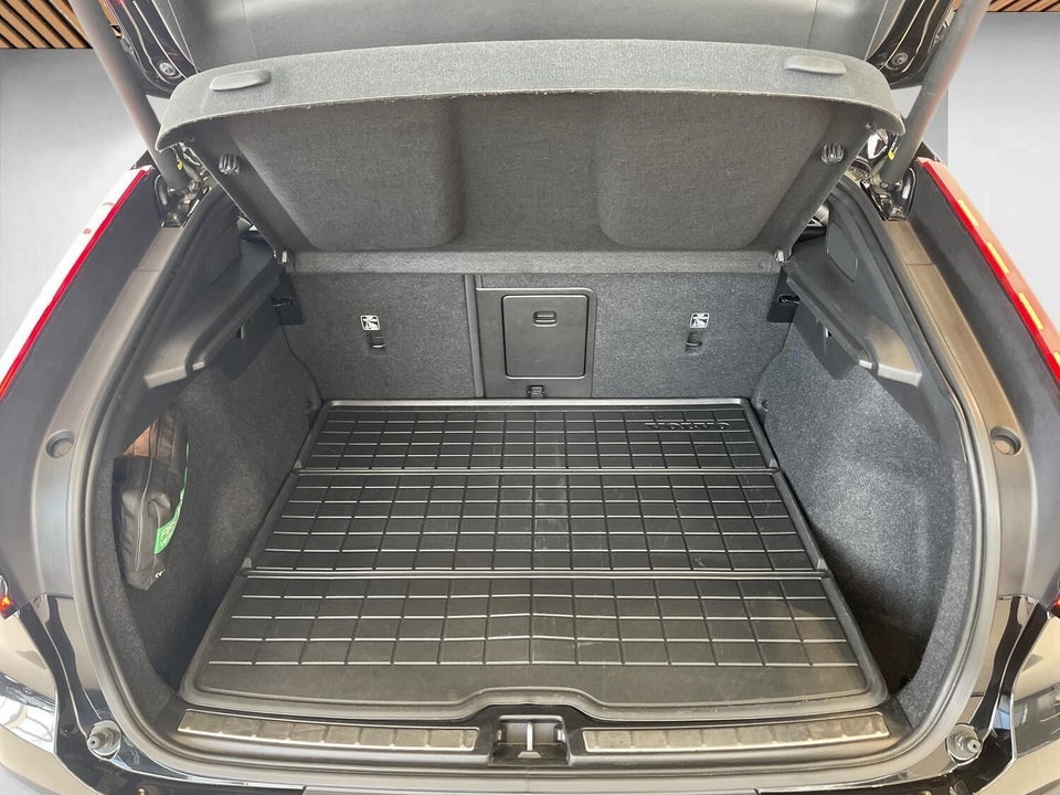 Volvo EC40 Extended Range Black Edition Ultra 5d