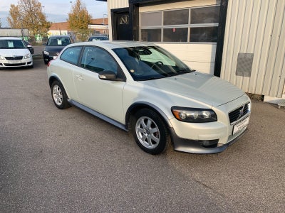 Annonce: Volvo C30 1,6 Kinetic - Pris 64.900 kr.