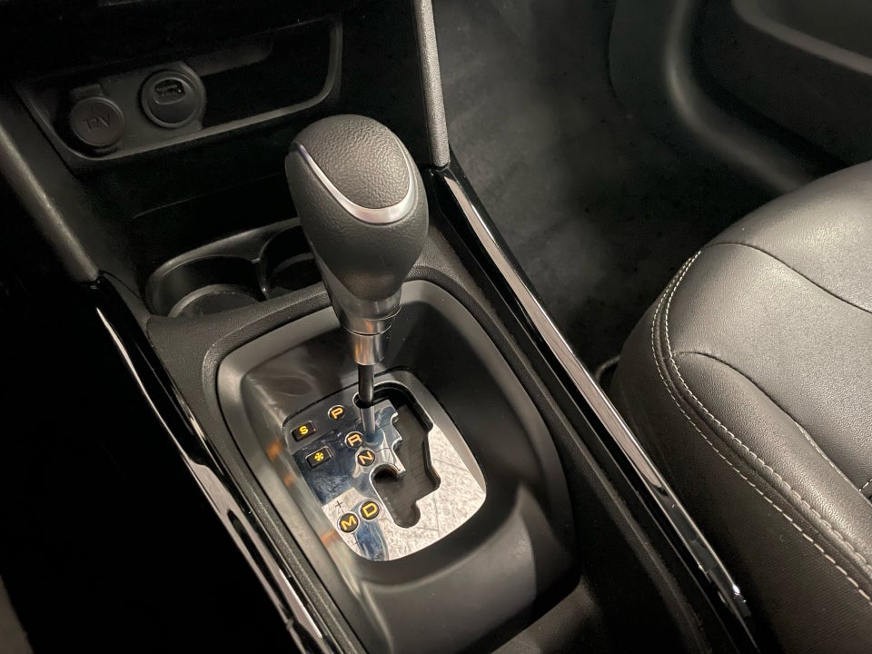 Peugeot 2008 1,2 PureTech 110 Exclusive+ EAT6 5d