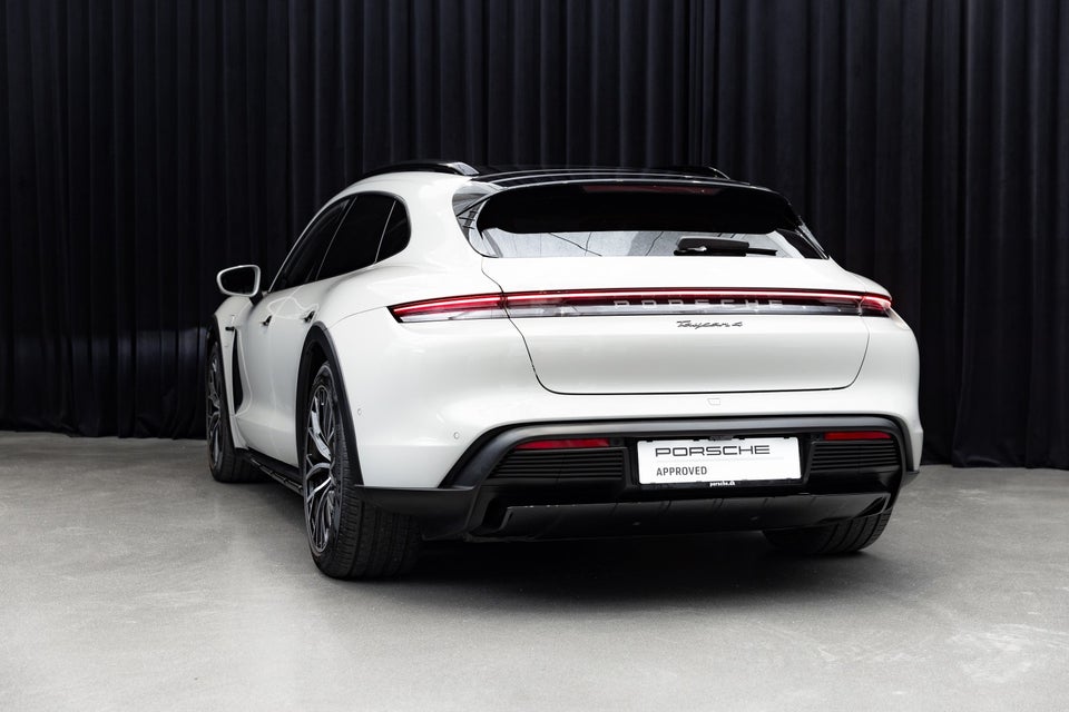 Porsche Taycan 4 Performance+ Cross Turismo 5d
