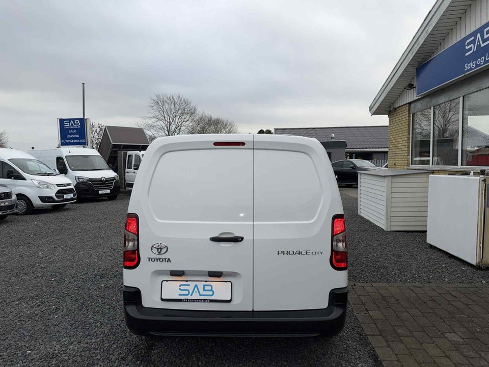 Toyota ProAce City 1,5 D 102 Long Comfort 6d