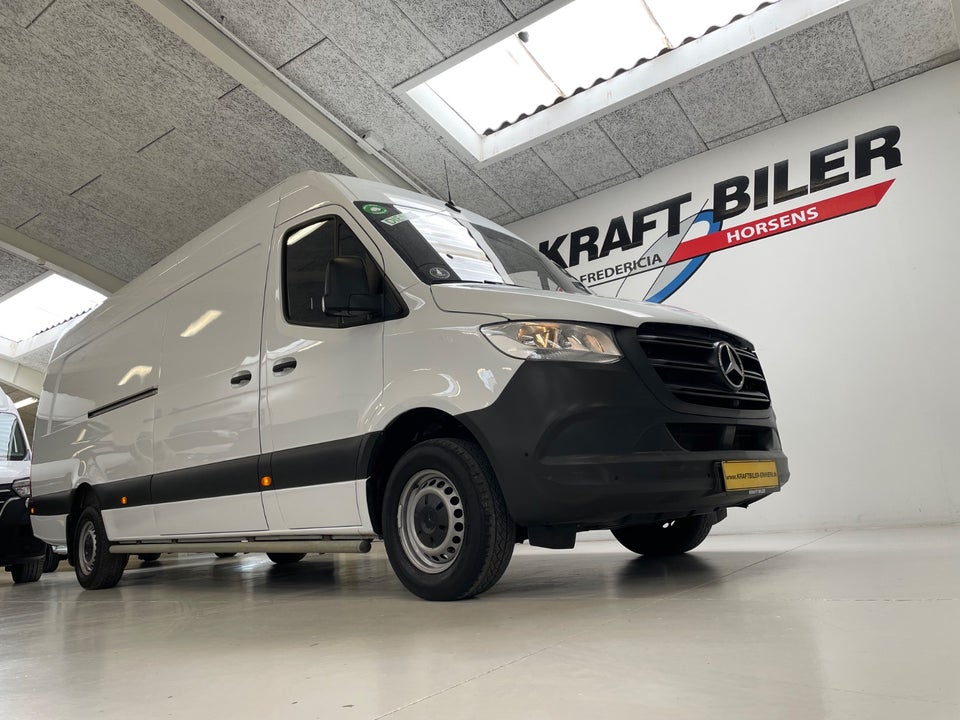 Mercedes Sprinter 317 2,0 CDi A4 Kassevogn aut. RWD