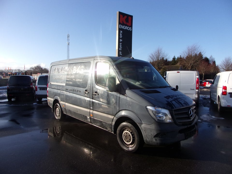 Mercedes Sprinter 216 2,2 CDi R2 Kassevogn 5d