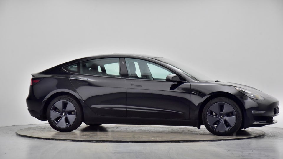 Tesla Model 3 Long Range AWD 4d