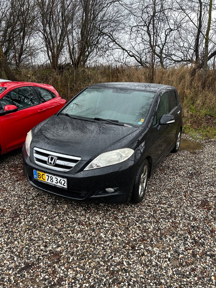 Honda FR-V 2,0i Executive Van 5d