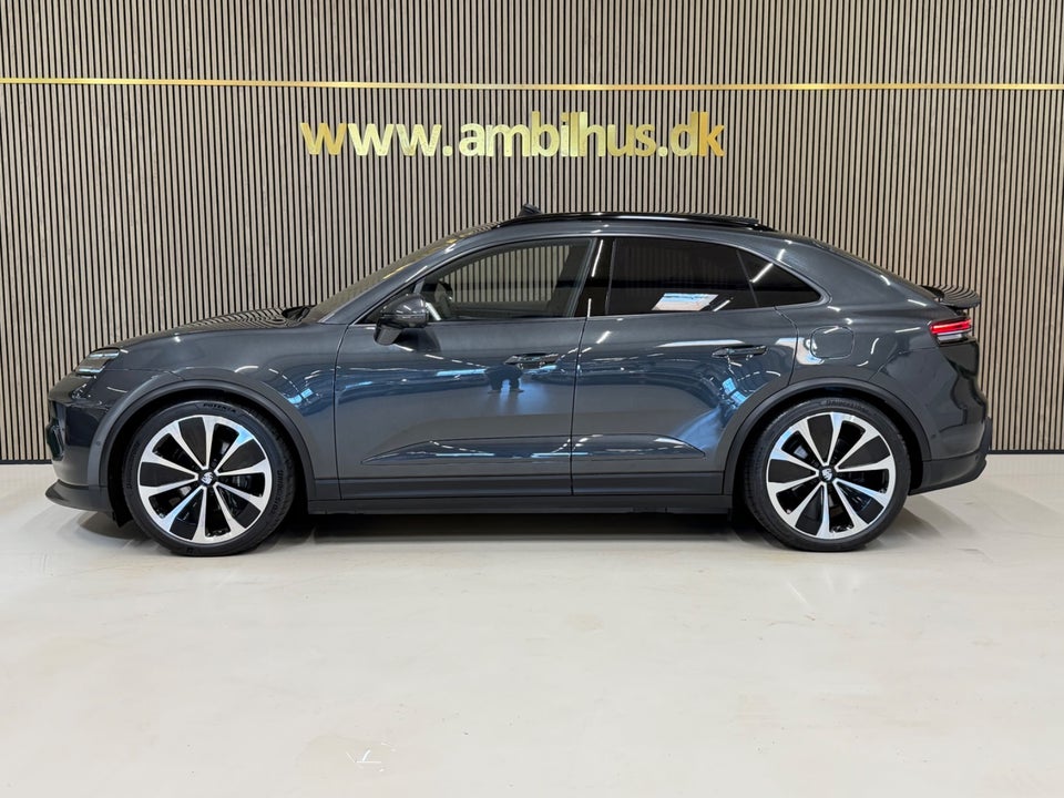 Porsche Macan 4 5d