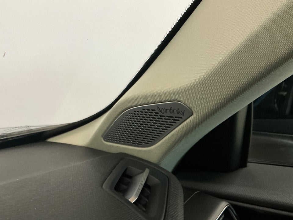 Lynk & Co 01 1,5 PHEV 5d