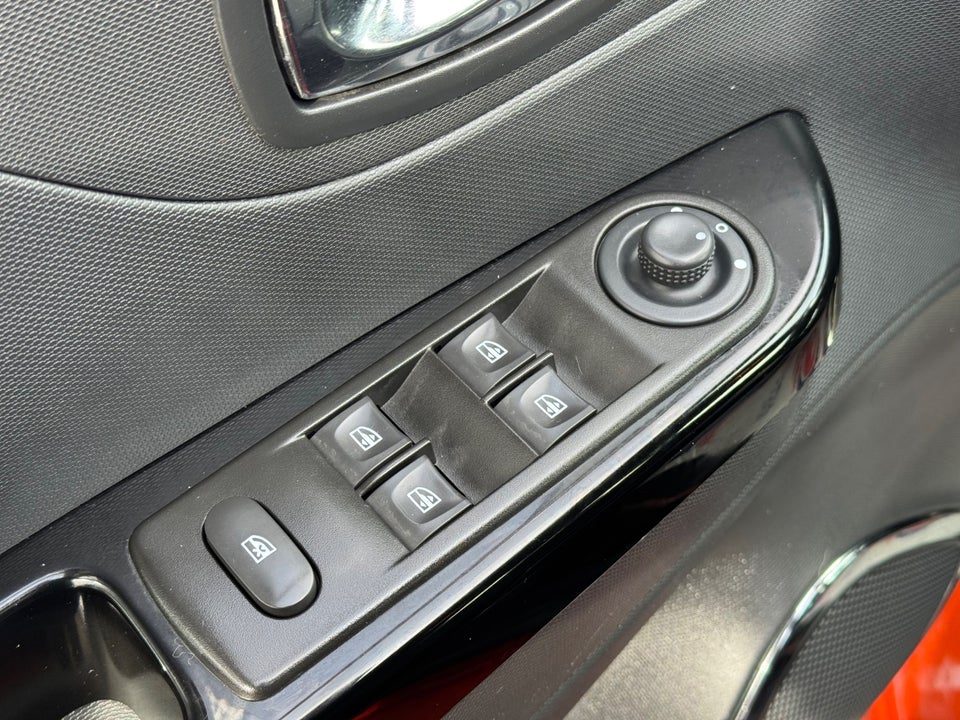 Renault Captur 0,9 TCe 90 Expression 5d