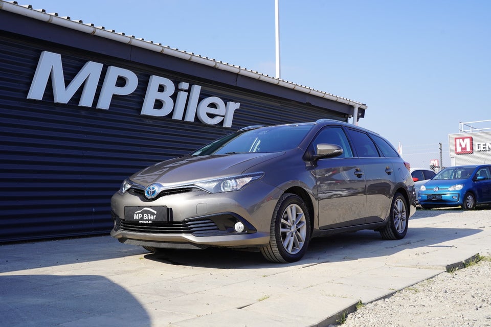 Toyota Auris 1,8 Hybrid H2 Comfort Touring Sports CVT 5d