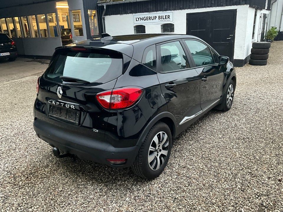 Renault Captur 0,9 TCe 90 Expression 5d