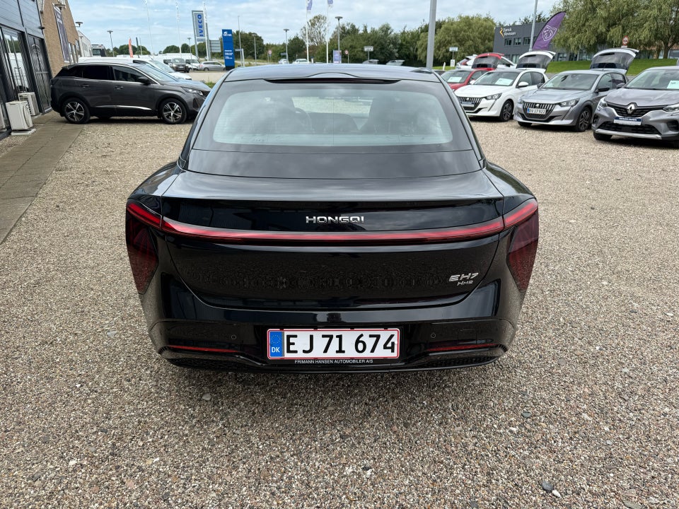 Hongqi EH7 111 Exclusive 4d