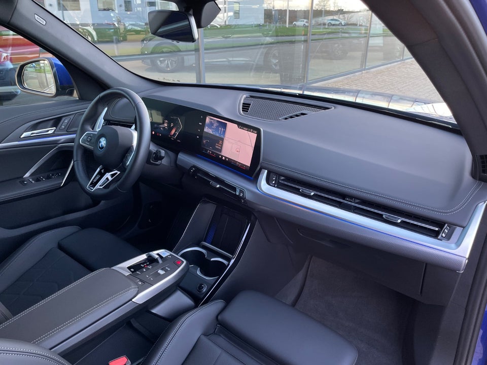 BMW iX1 xDrive30 M-Sport 5d